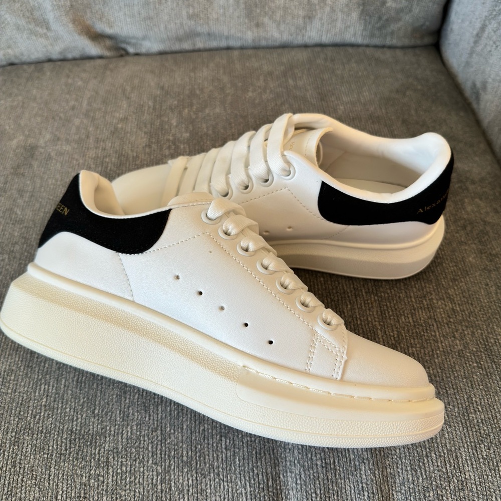BRAND NEW! No box. Alexander McQueen Oversized Sneakers White with Black Heel.